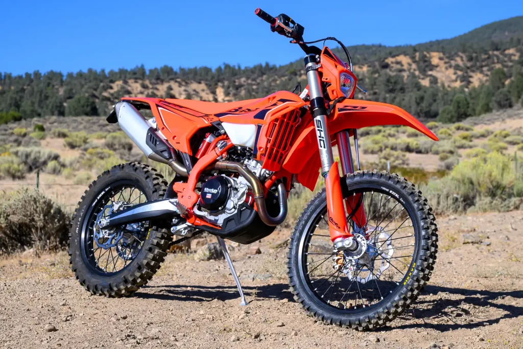 2026 Beta 430 RR X-Pro Review: Three-quarter front static view