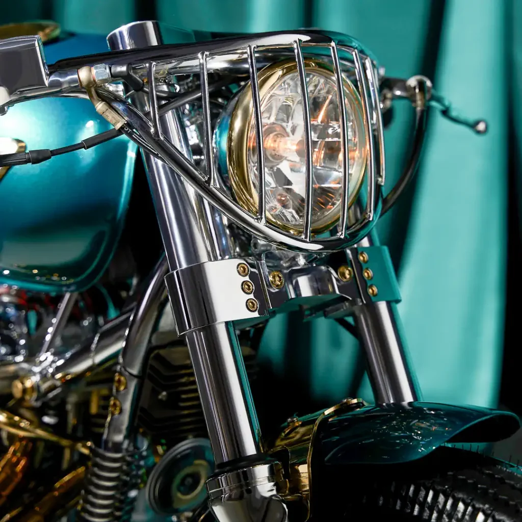 custom Triumph motorcycle, custom handlebar