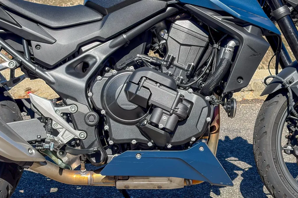 A photo of the Honda CB750 Hornet with the E-Clutch.