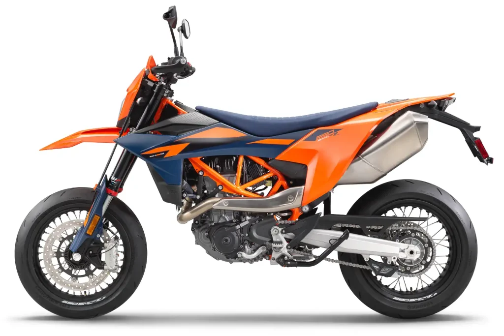 Left side studio shot of the 2026 KTM 690 SMC R