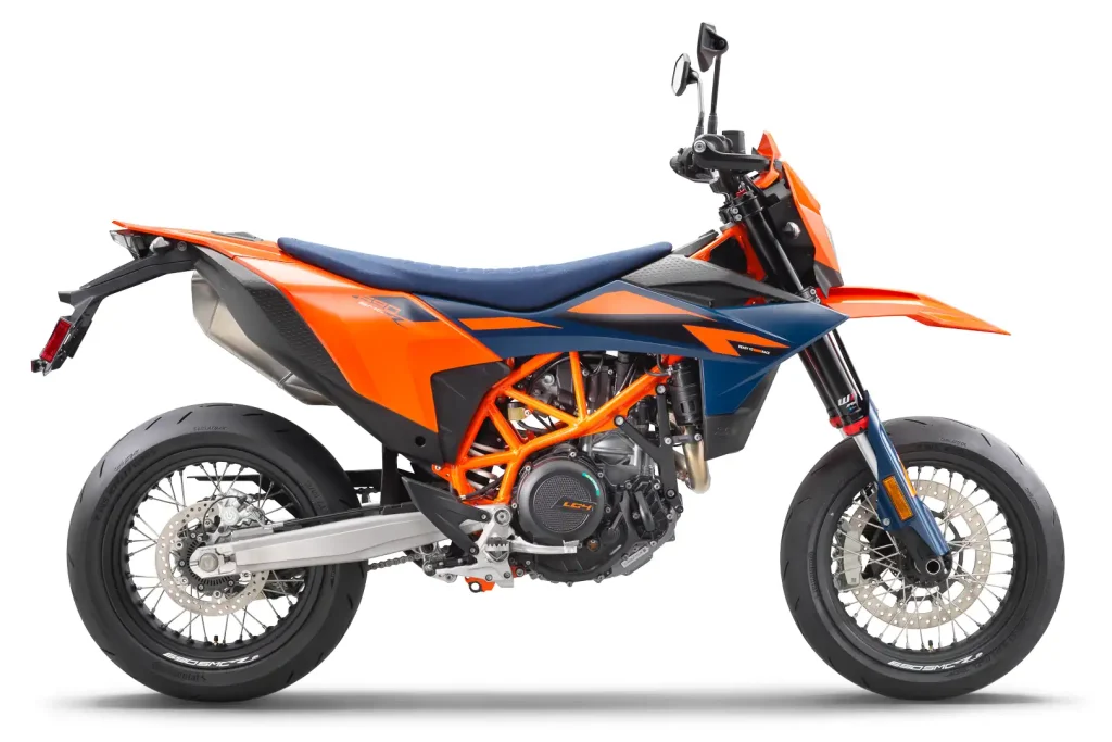 2026 KTM 690 SMC R Review: Right side view in the studio