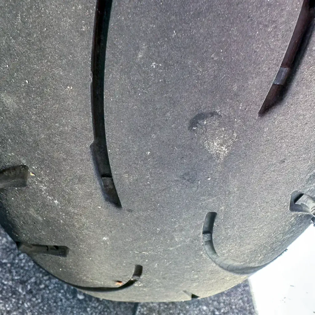 Close up of the tread wear on the Metzeler Roadtec 02 tire