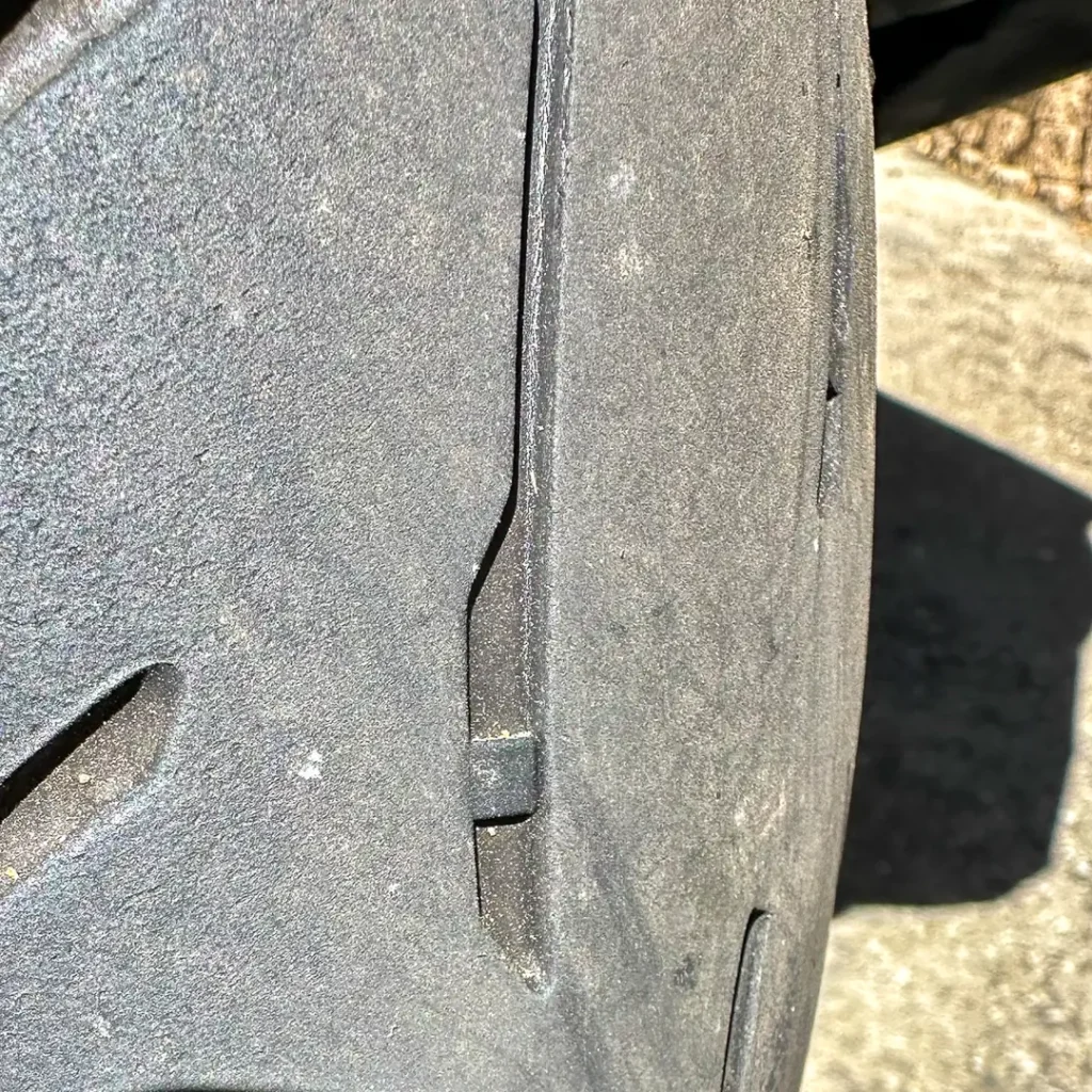 Metzeler Roadtec 02 tires wear bar