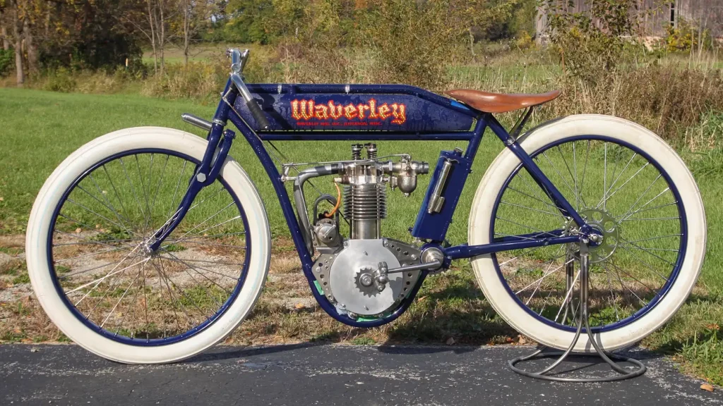1911 Waverley SIngle left side profile view in backyard