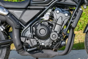 2026 Honda SCL500 Review: right side of motor detail