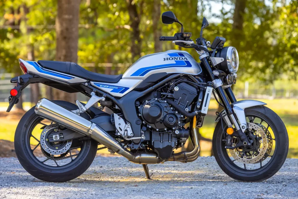 Right side on-location profile of the 2026 Honda CB1000F