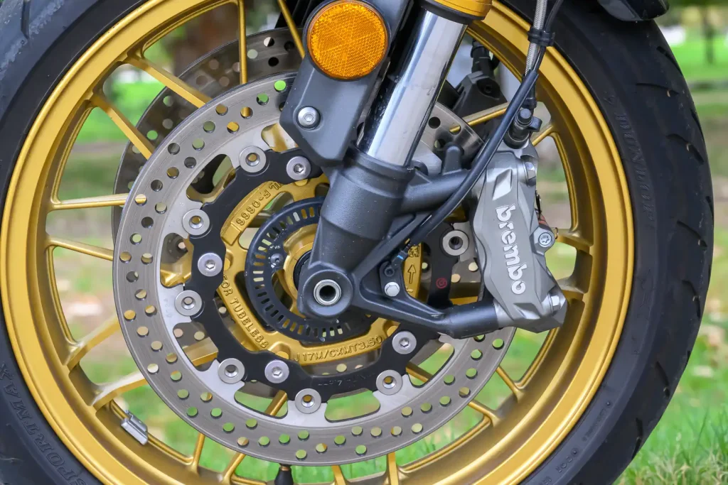 Radially mounted Brembo front brake calipers.