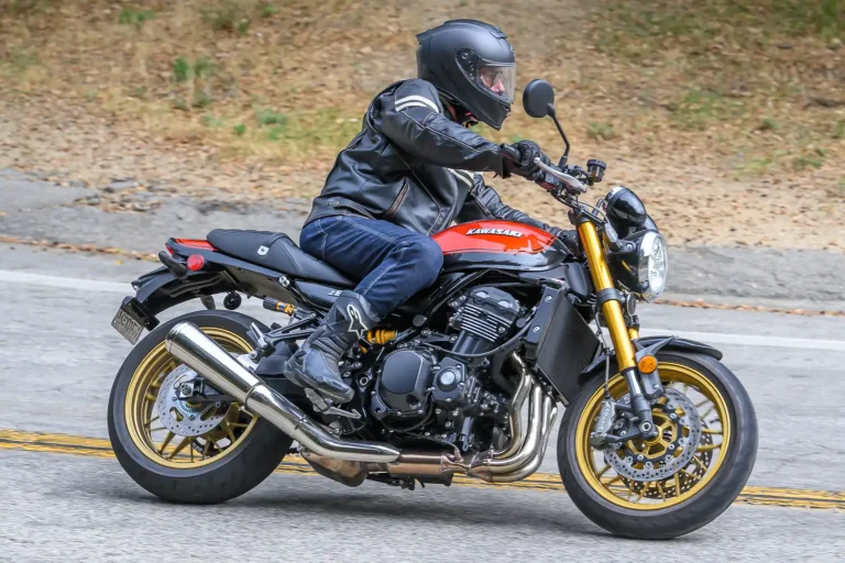 2026 Kawasaki Z900RS SE Review: 18 Fast Facts, Retro Style