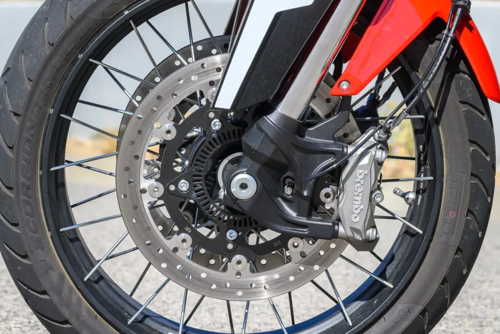 Radial-mount Brembo front brake calipers