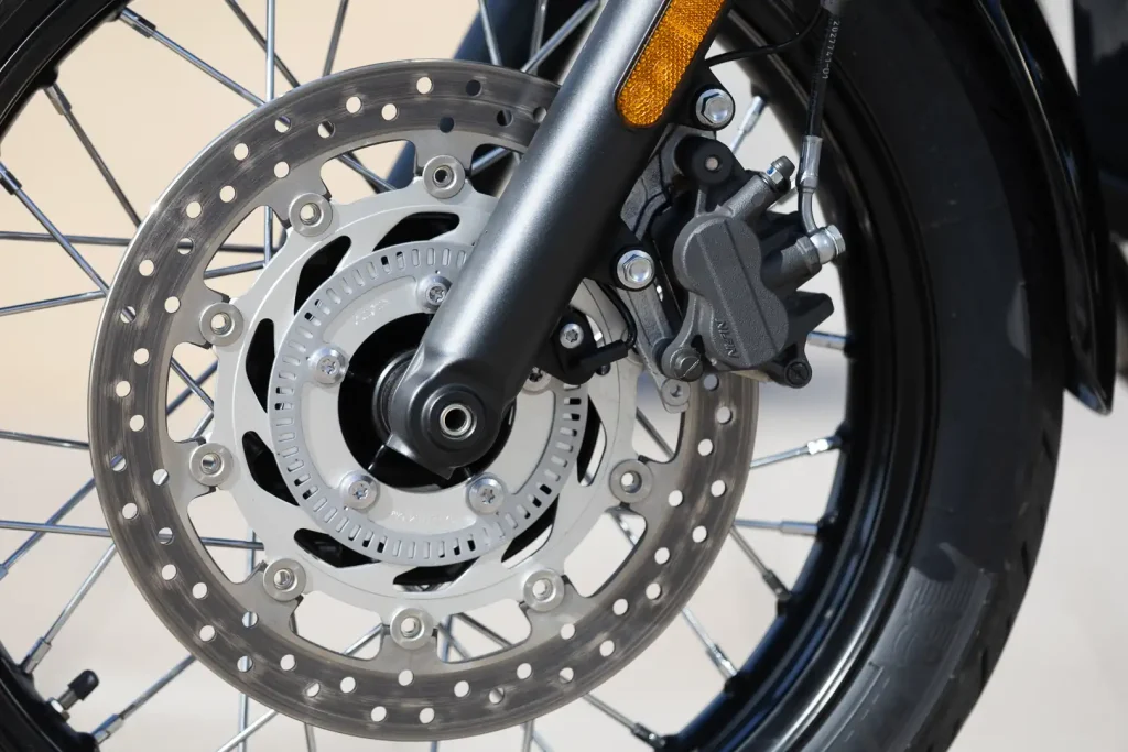 Front disc brake with a Nissin caliper