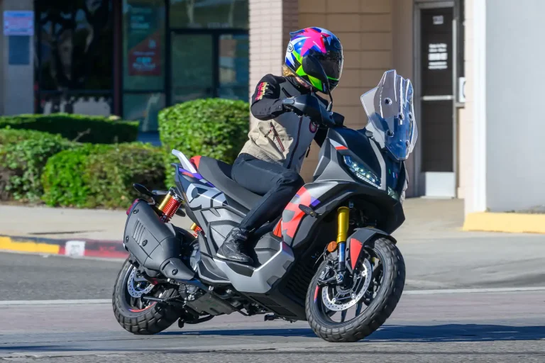 2027 Aprilia SR GT 400 Review: 15 ADV Scooter Fast Facts