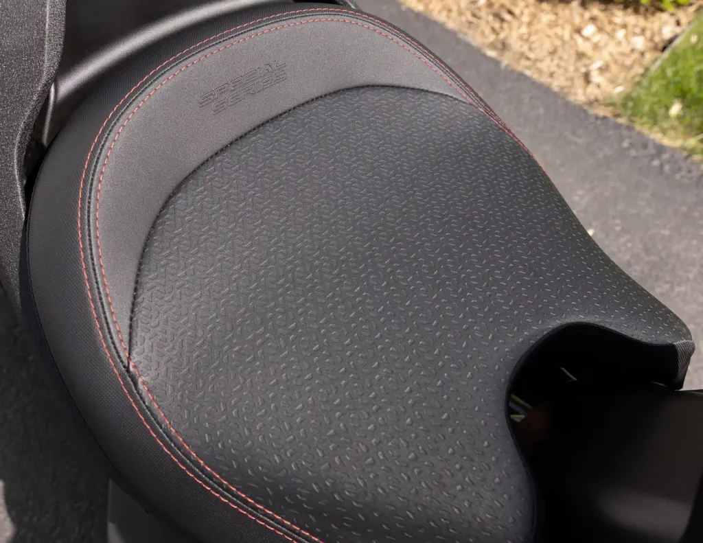 Can Am seat detail.