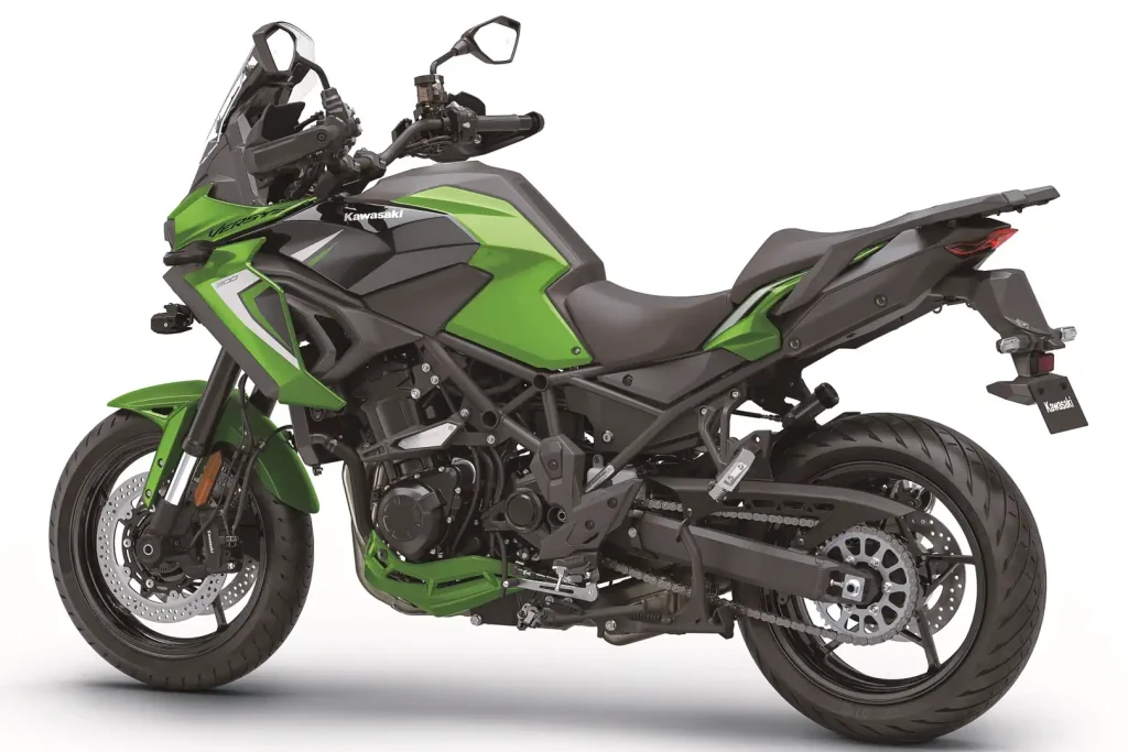 Rear 3/4 right 2027 Kawasaki Versys 900 LT SE view