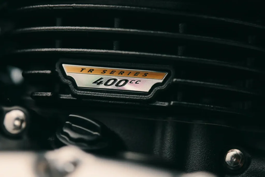 TR Series 400cc plaque on motor