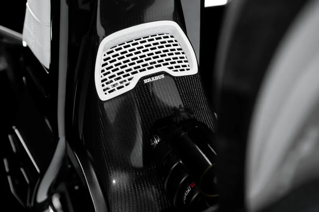Exposed carbon-fiber air duct on the Brabus Urban E Fragment Edition