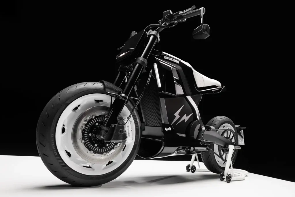 Hero shot of the Brabus Urban E Fragment Edition, from the lower front, a 3/4 left side view