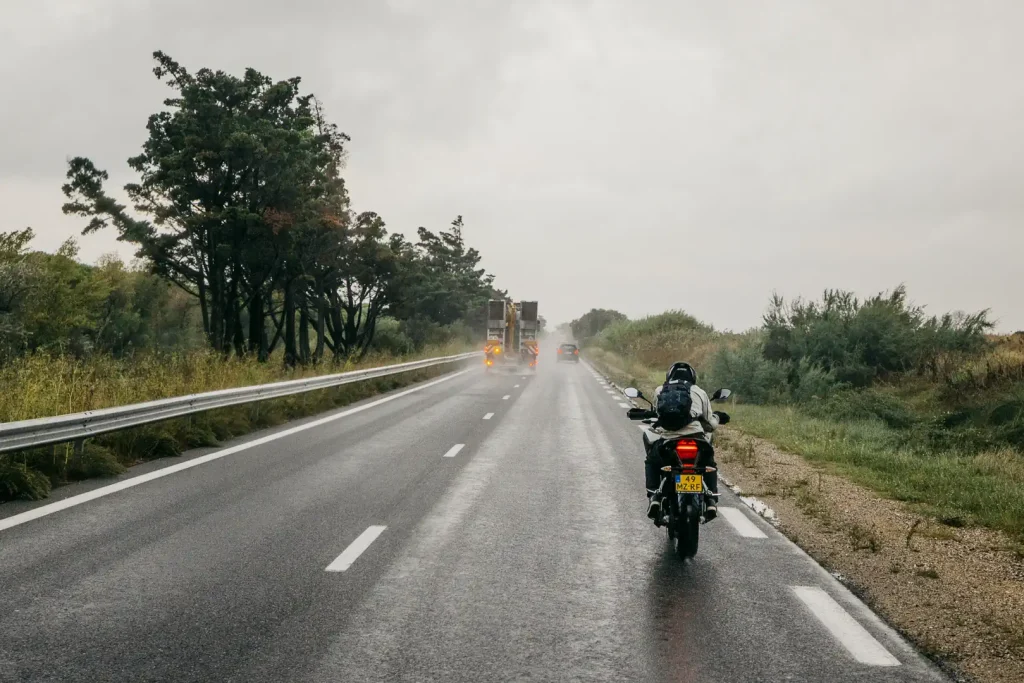 The Zero DS Sets Guinness World Record attempt rode through inclement weather.